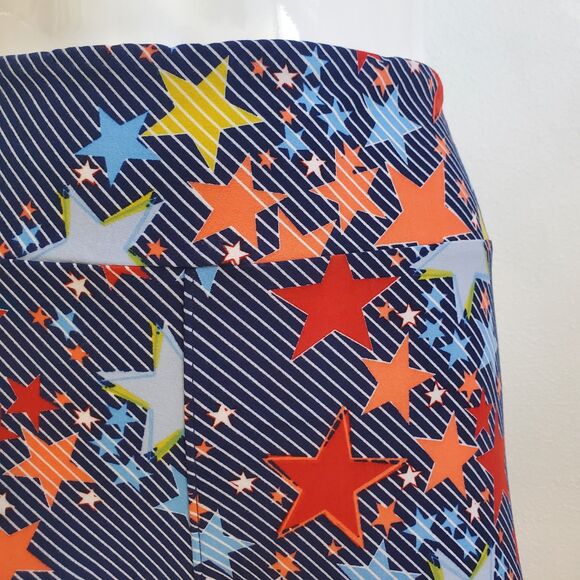 NEW LuLaRoe Navy Star Leggings - Picture 9 of 9